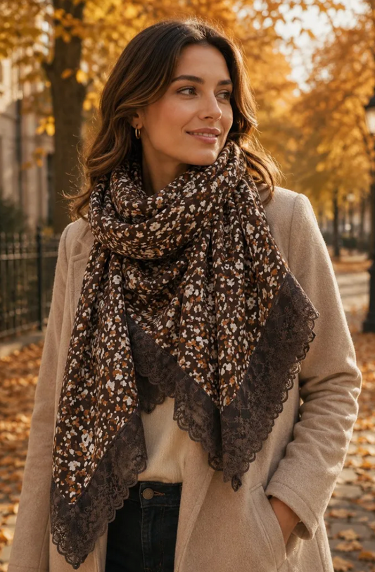 Foulard avec dentelle