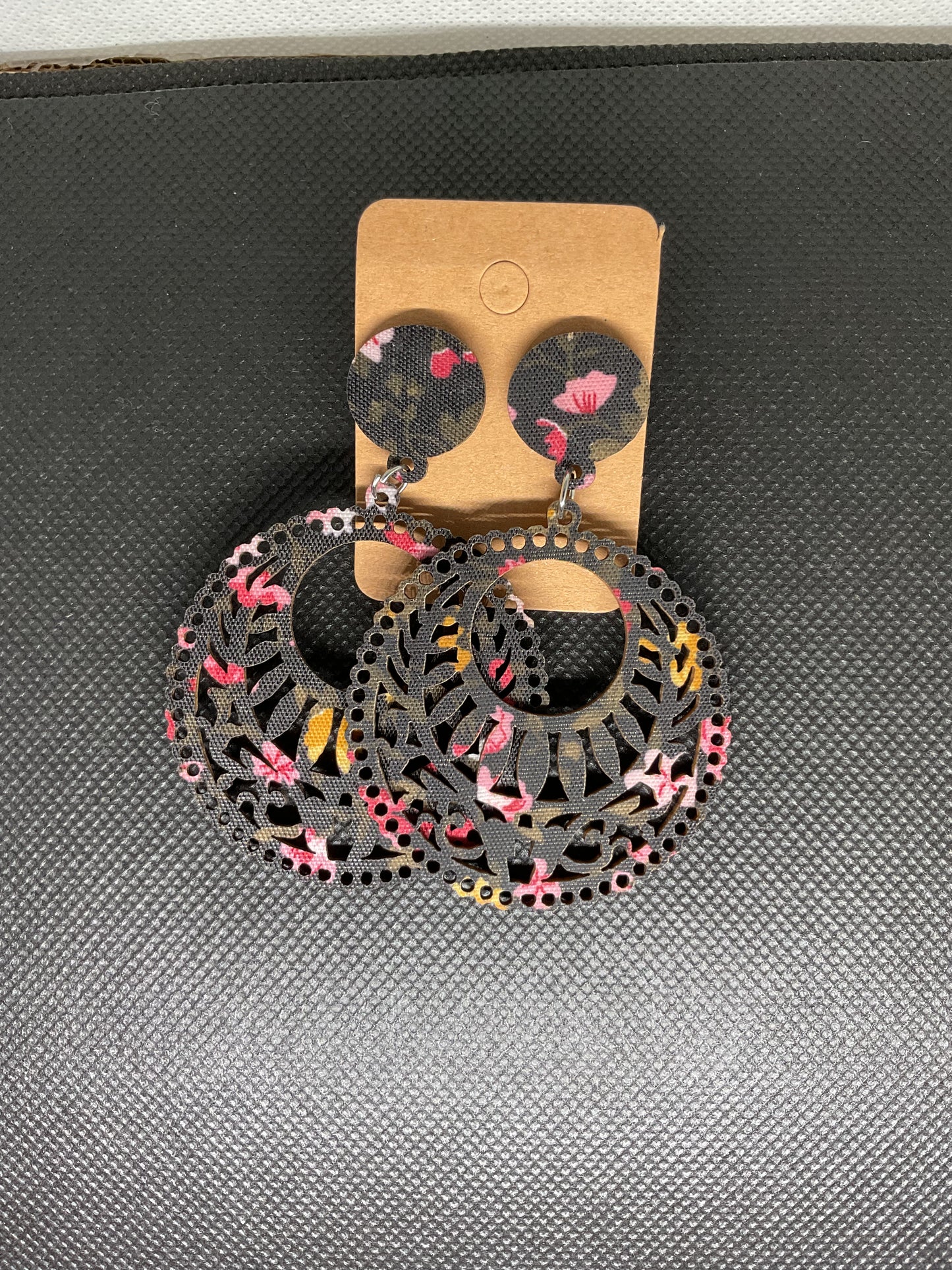 Boucles d'oreilles ronde en bois