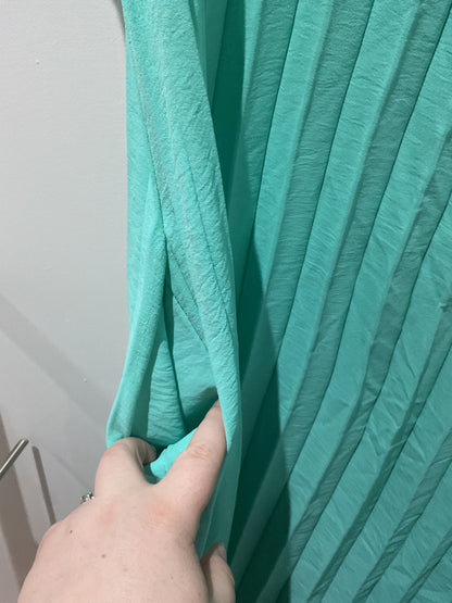Robe plissée ample