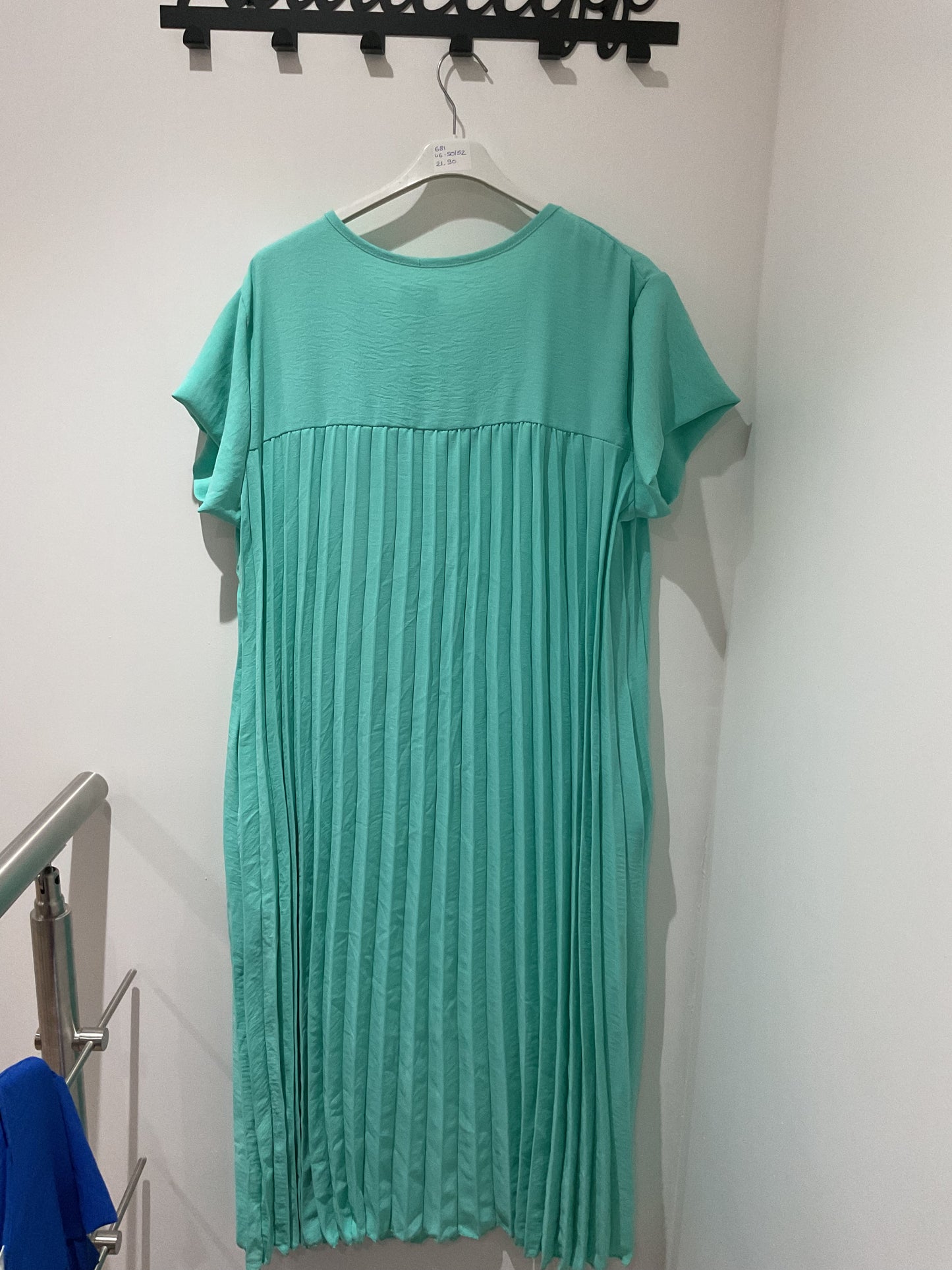 Robe plissée ample